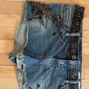 Shorts sequence and beads